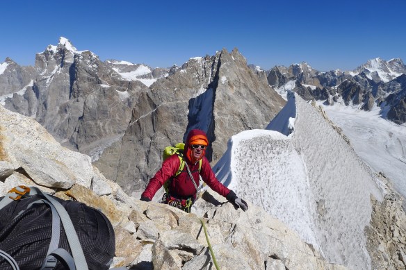 hitting-the-ridge-crest-on-james-peak